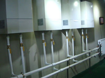 多台壁(bì)挂(guà)式電鍋爐(lú)模塊組合實例(lì)